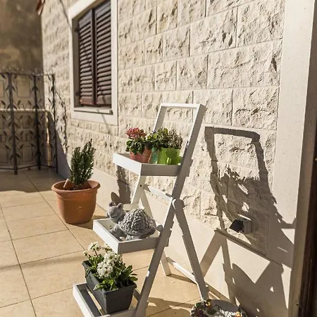 Petra Villa
